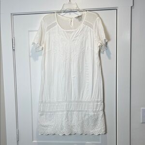 Bob Timberlake White Embroidered Short Sleeve Dress size medium.